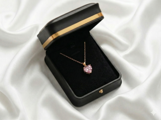 The "Vie En Rose" Pendant